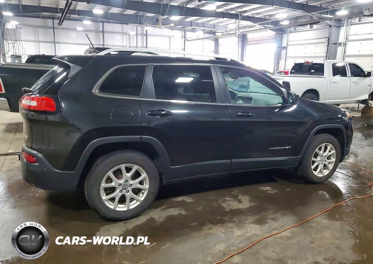 2014 Jeep Cherokee Latitude VIN:1C4PJMCS8EW100593 - 3