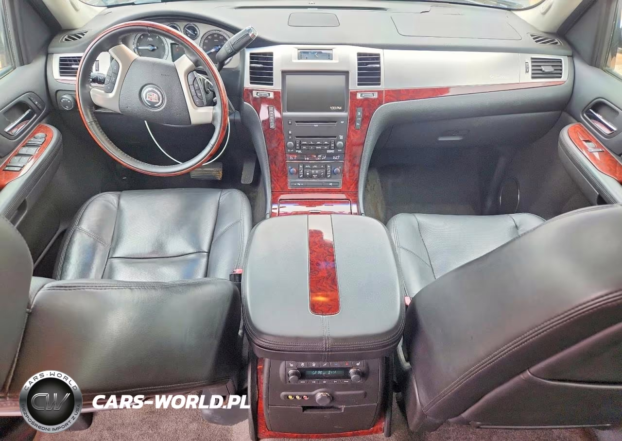 2009 Cadillac Escalade Luxury VIN:1GYFK23289R197841 - 8