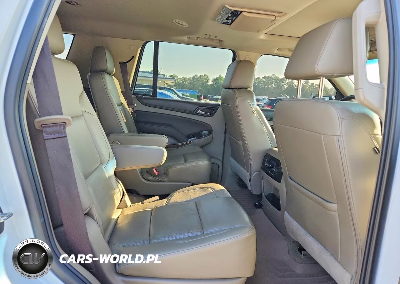 2018 Chevrolet Tahoe K1500 Premier VIN:1GNSKCKC4JR351655 - 11