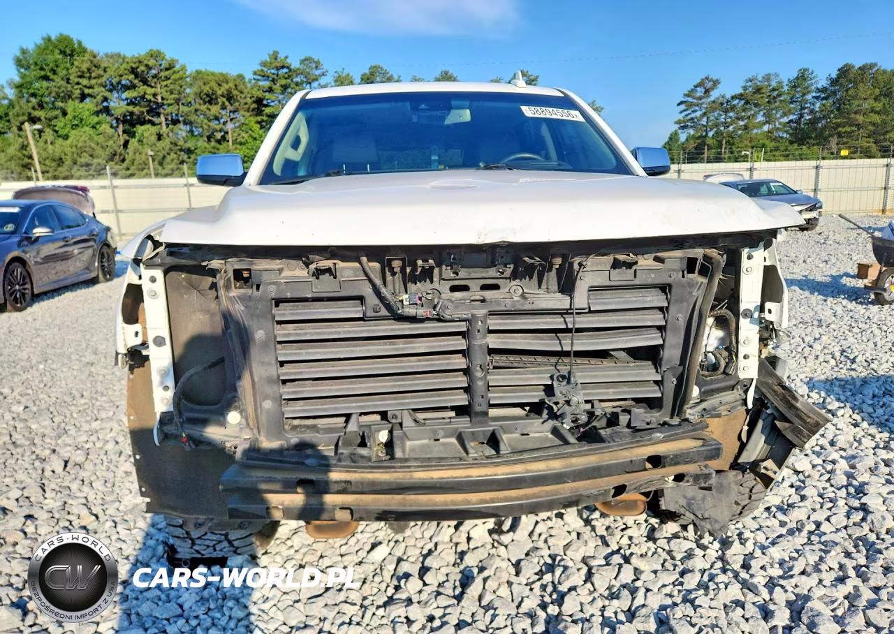 2018 Chevrolet Tahoe K1500 Premier VIN:1GNSKCKC4JR351655 - 5