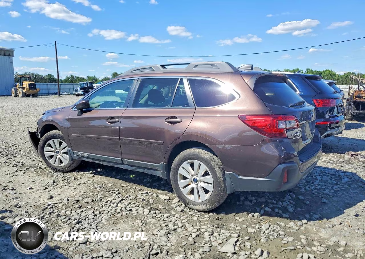2019 Subaru Outback 2.5I Premium VIN:4S4BSAFC4K3356104 - 2