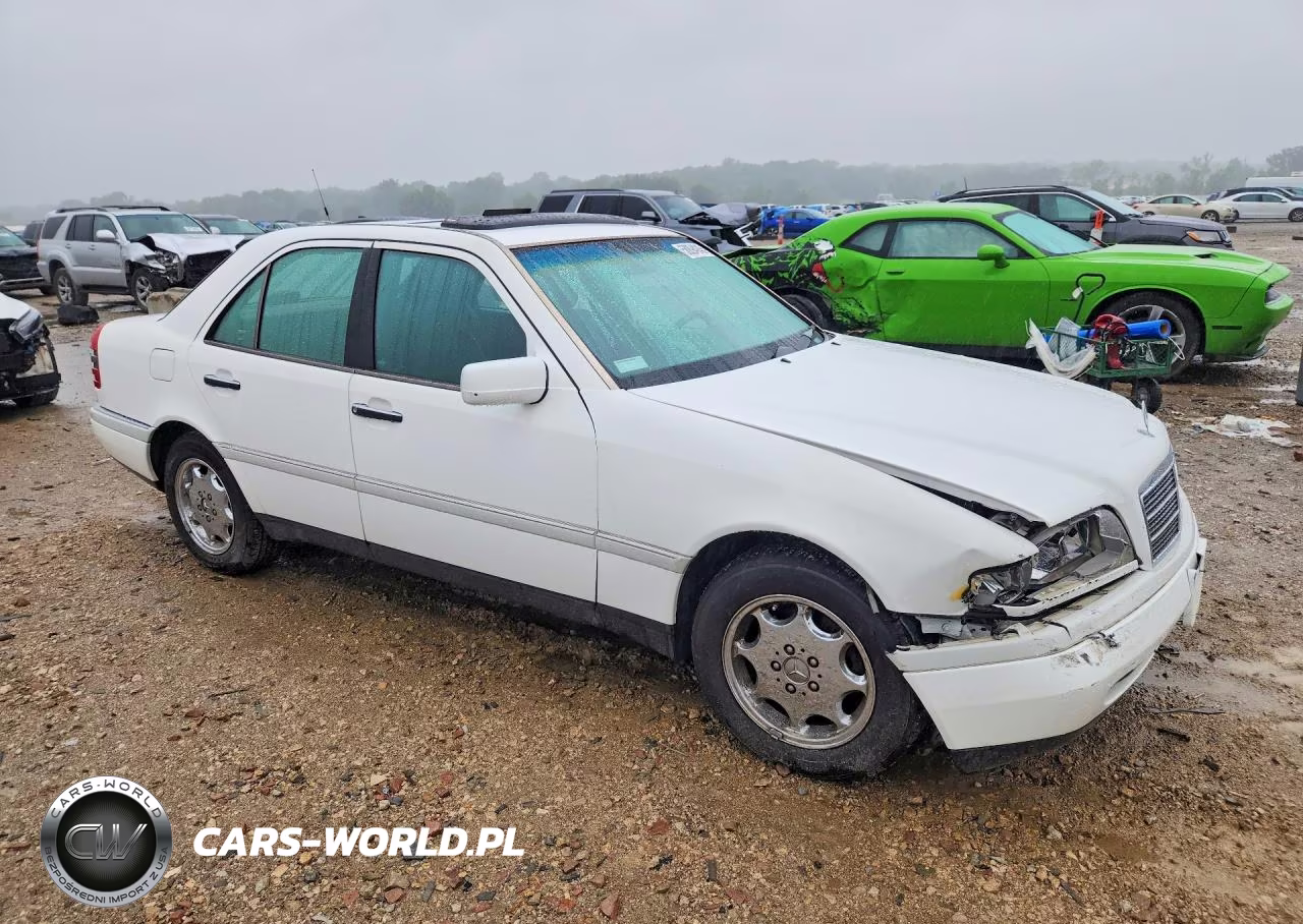 1994 Mercedes-Benz C 220 VIN:WDBHA22E8RF038203 - 4