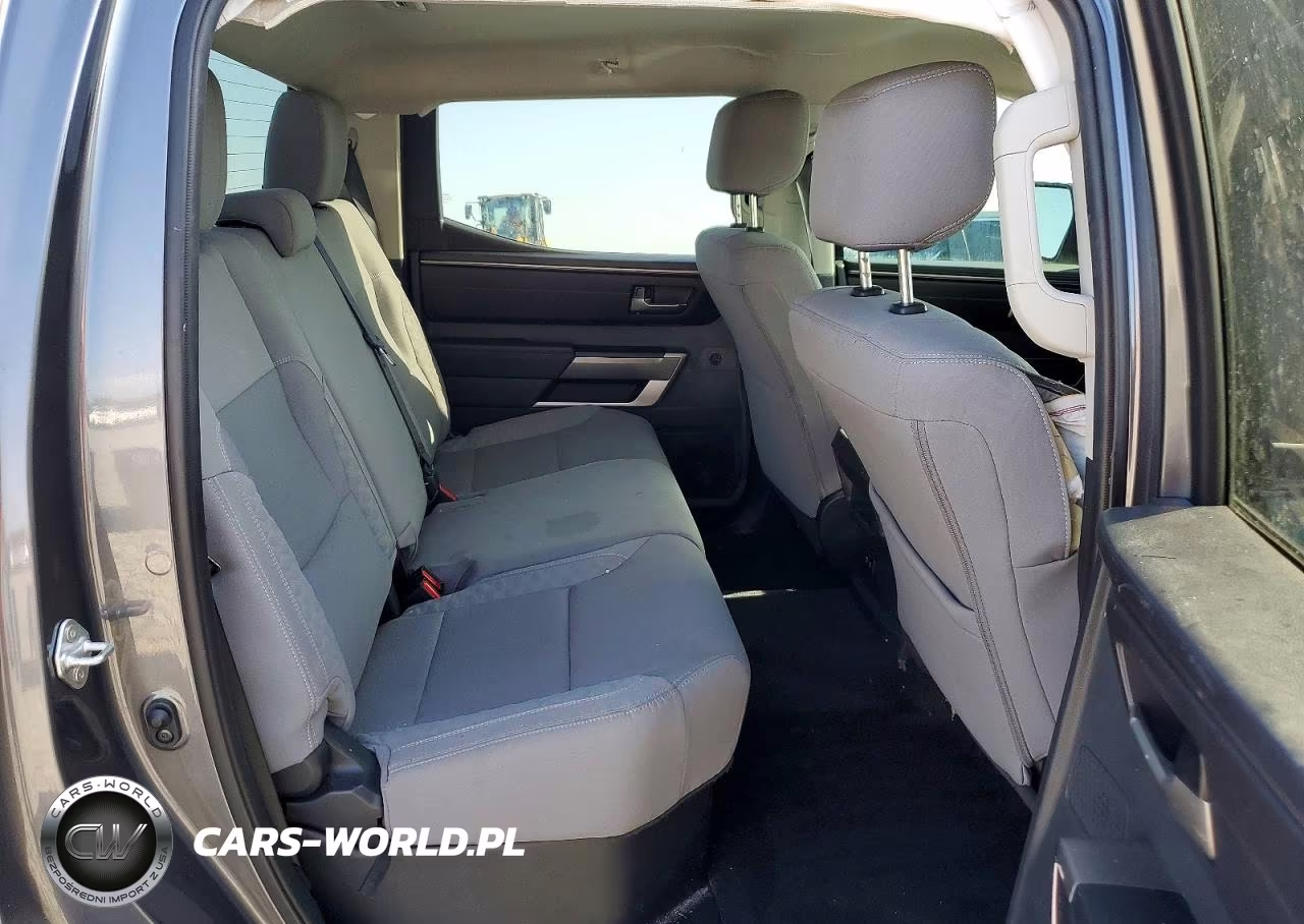 2024 Toyota Tundra Sr5 VIN:5TFLA5AB9RX033266 - 10