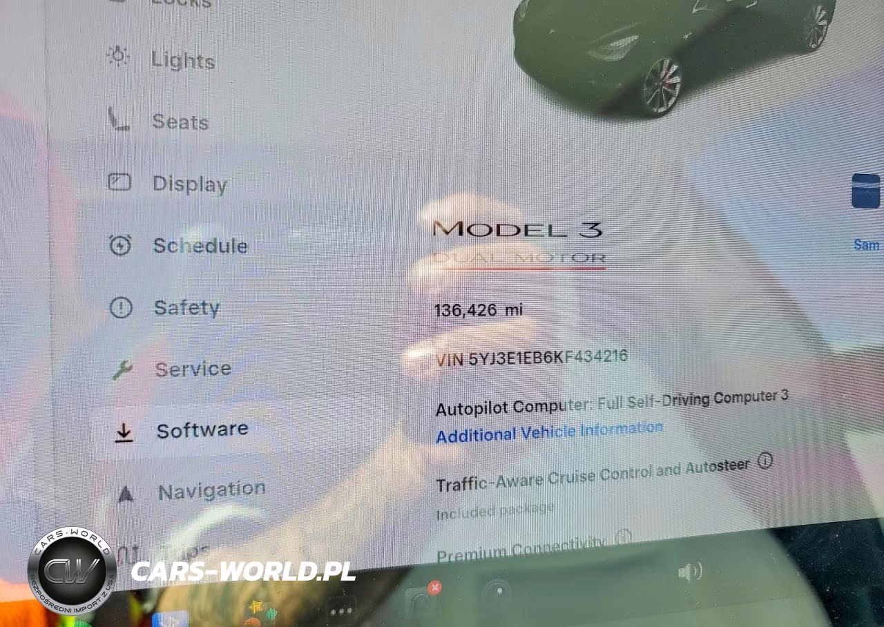 2019 Tesla Model 3 VIN:5YJ3E1EB6KF434216 - 9