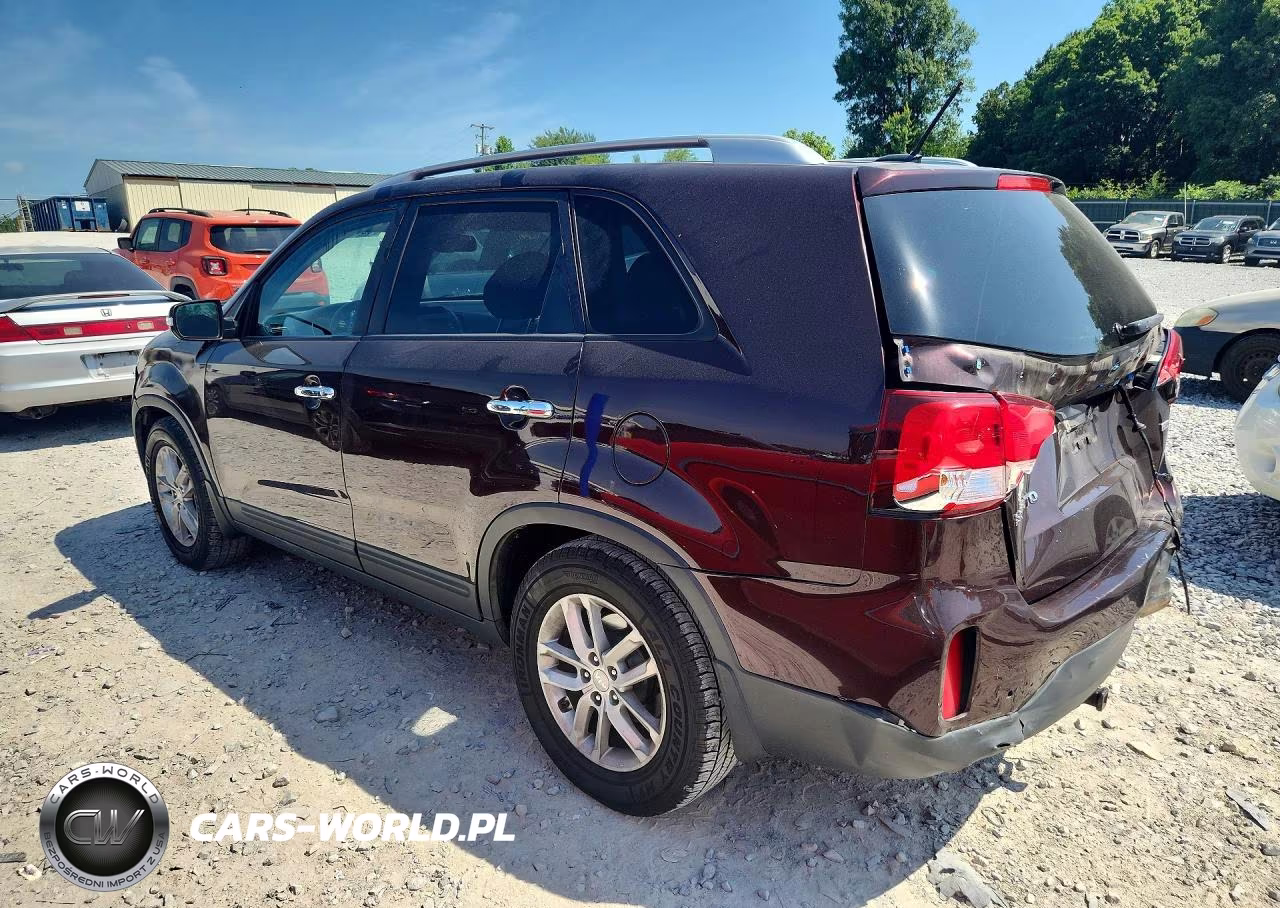 2015 Kia Sorento Lx VIN:5XYKT4A68FG658923 - 2