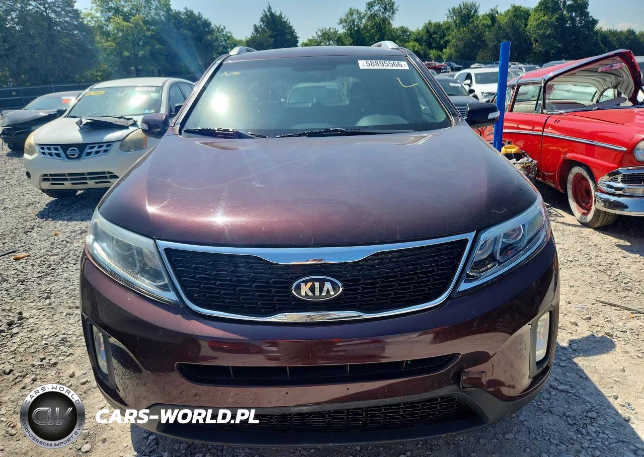 2015 Kia Sorento Lx VIN:5XYKT4A68FG658923 - 5