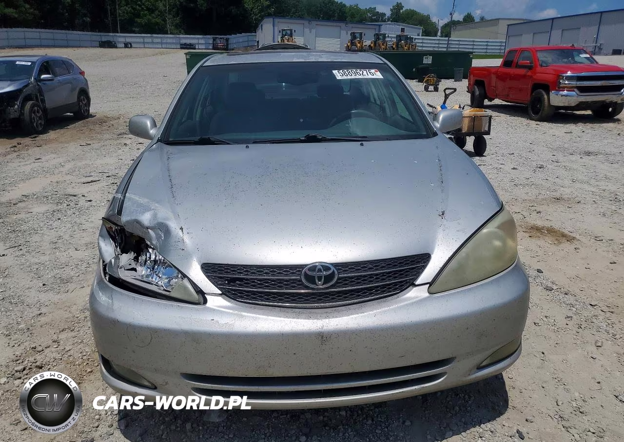 2003 Toyota Camry Xle VIN:4T1BE32KX3U706847 - 5