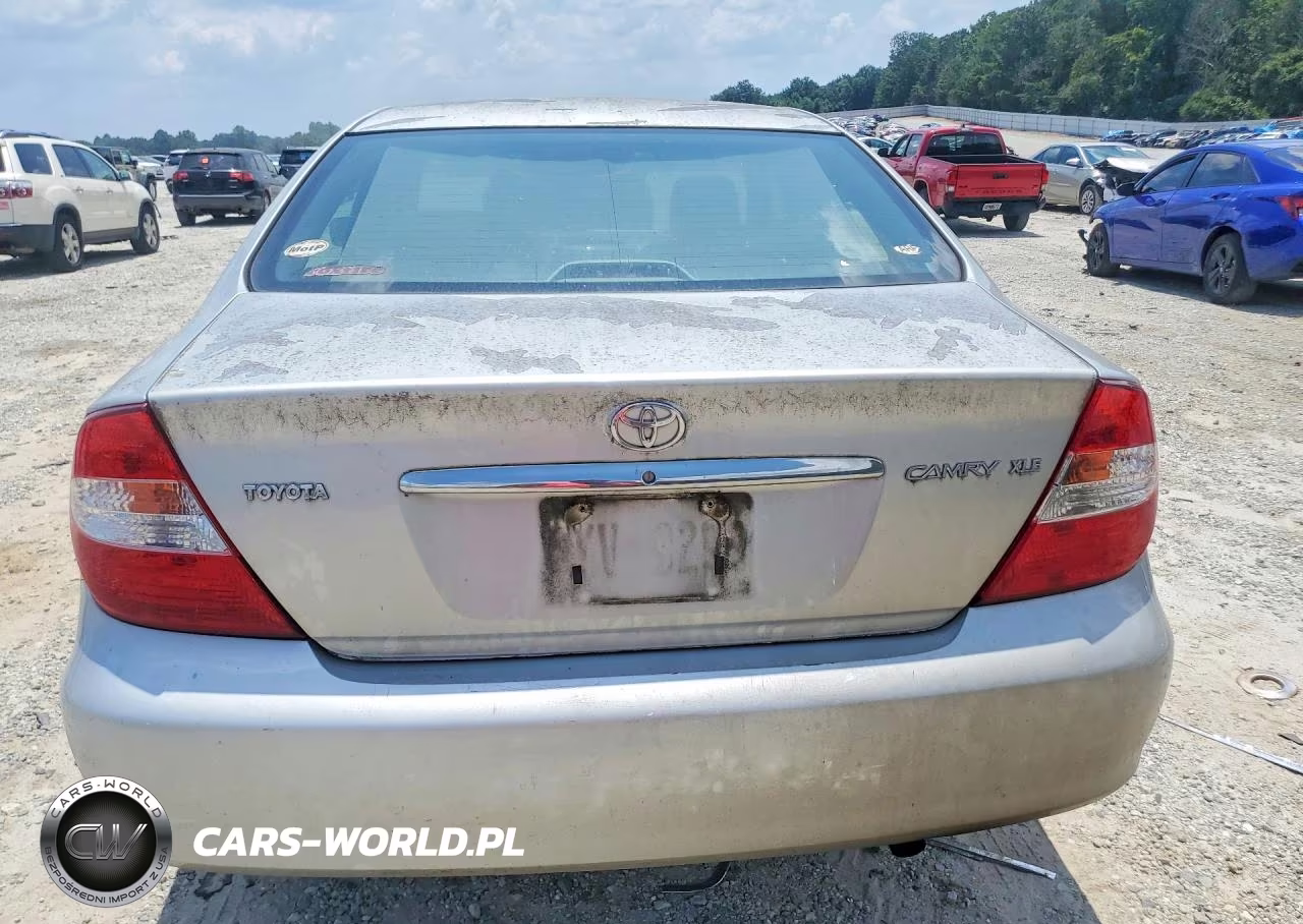 2003 Toyota Camry Xle VIN:4T1BE32KX3U706847 - 6