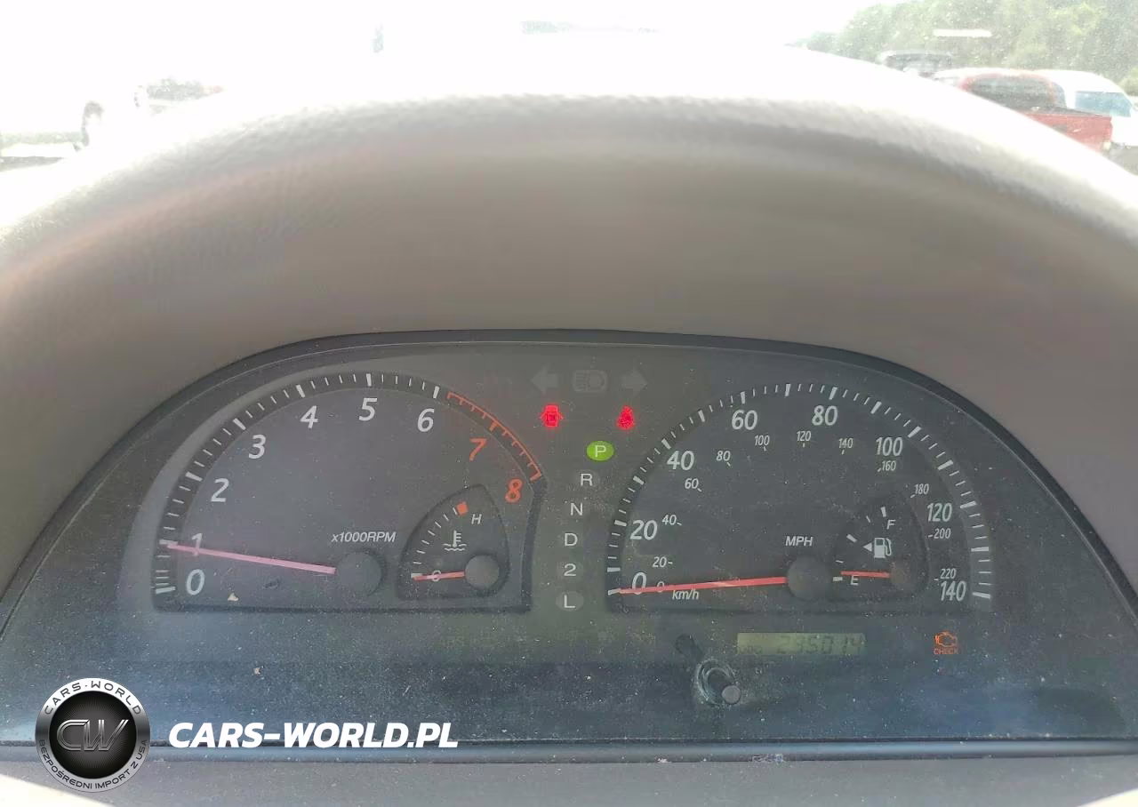 2003 Toyota Camry Xle VIN:4T1BE32KX3U706847 - 9