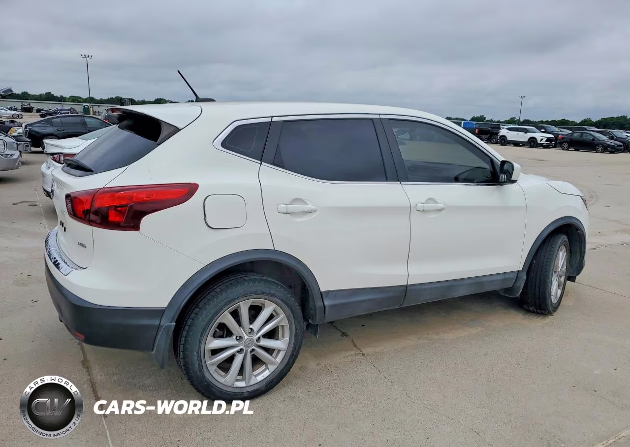 2017 Nissan Rogue Sport S VIN:JN1BJ1CR6HW113906 - 3