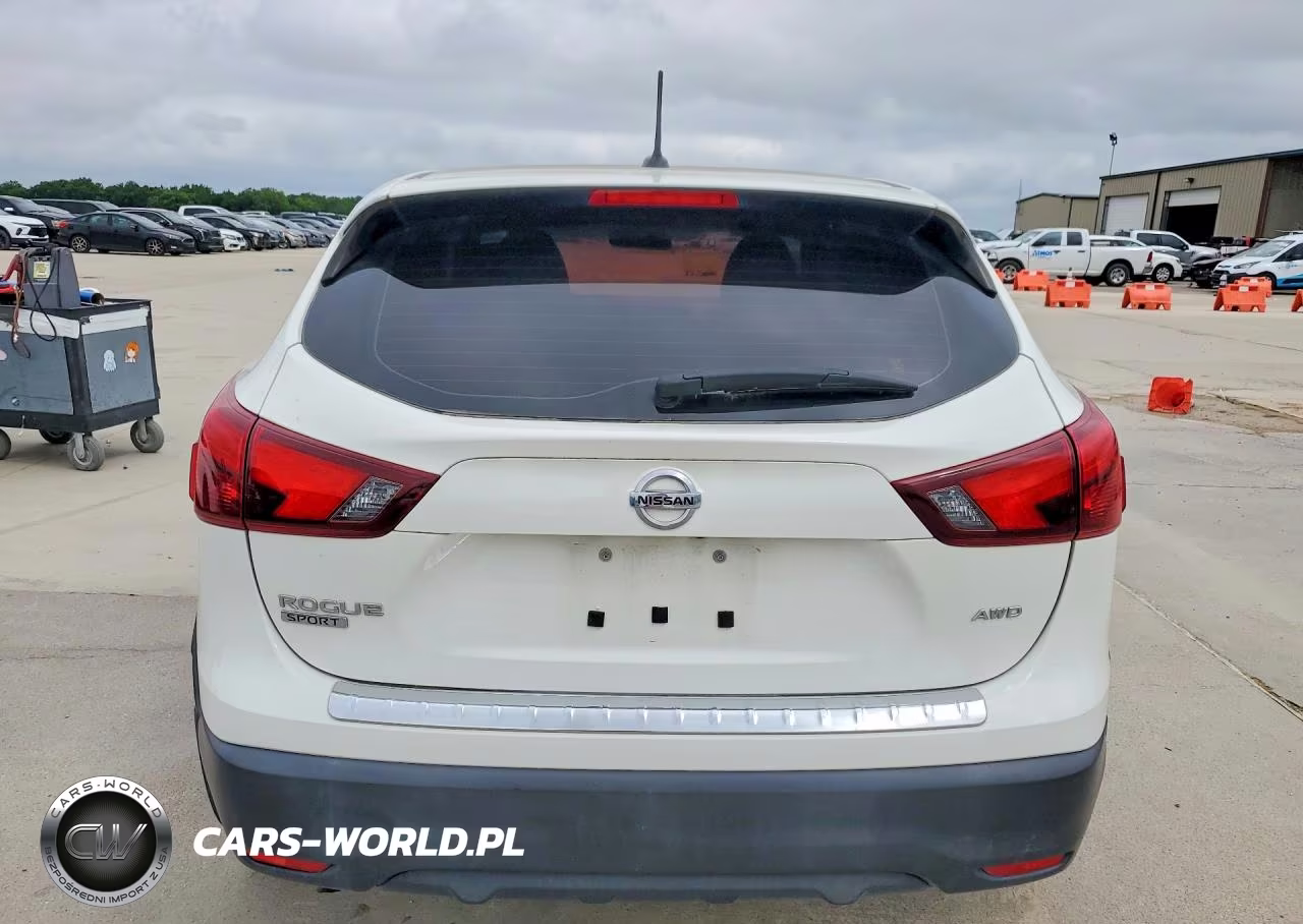 2017 Nissan Rogue Sport S VIN:JN1BJ1CR6HW113906 - 6