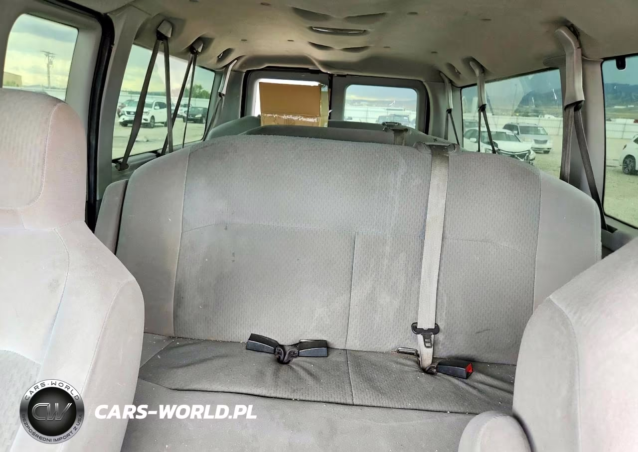 2009 Ford Econoline E350 Super Duty Wagon VIN:1FBNE31L49DA56387 - 10
