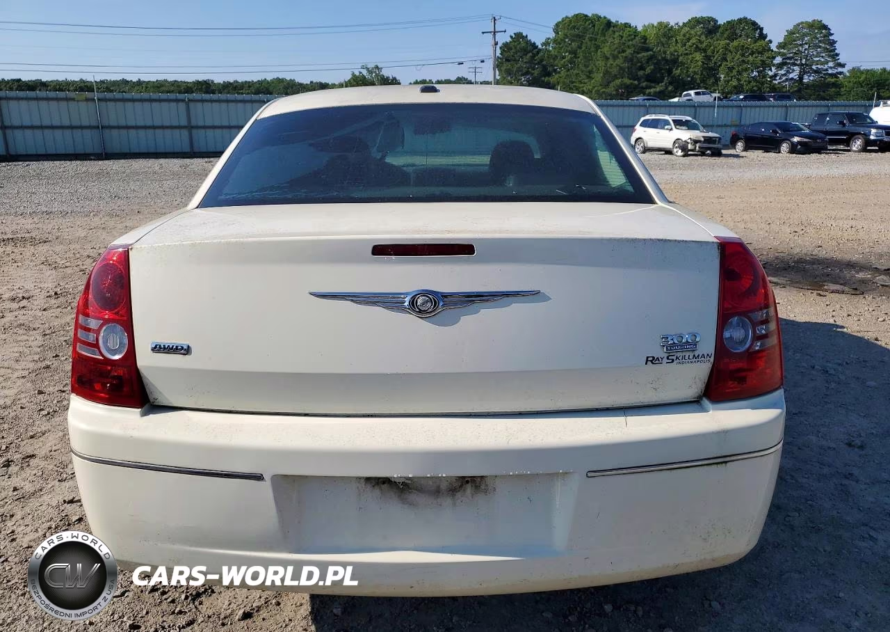 2009 Chrysler 300 Touring VIN:2C3KK53V79H586166 - 6