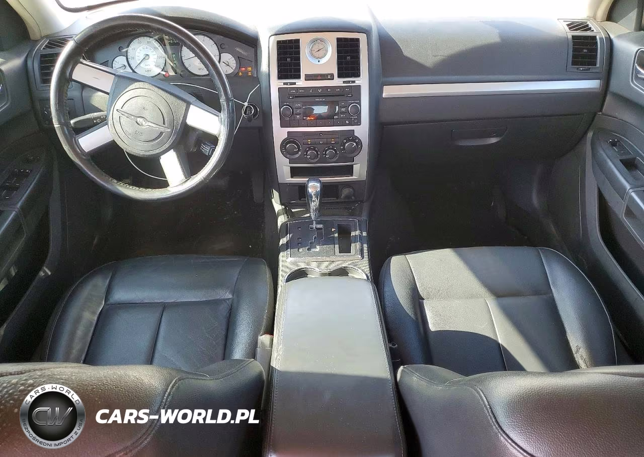 2009 Chrysler 300 Touring VIN:2C3KK53V79H586166 - 8