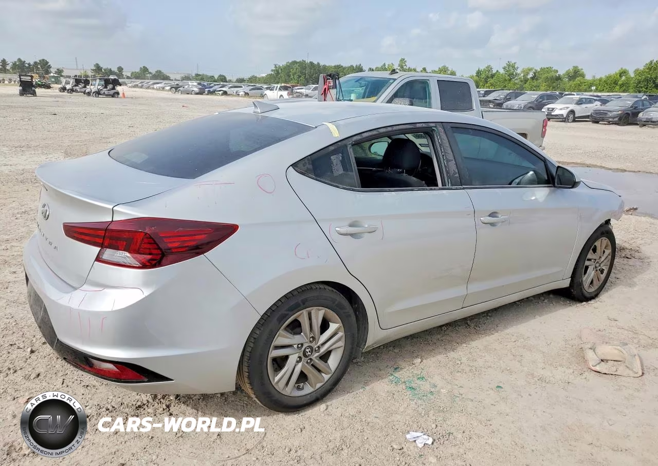 2019 Hyundai Elantra Sel VIN:5NPD84LF8KH407376 - 3