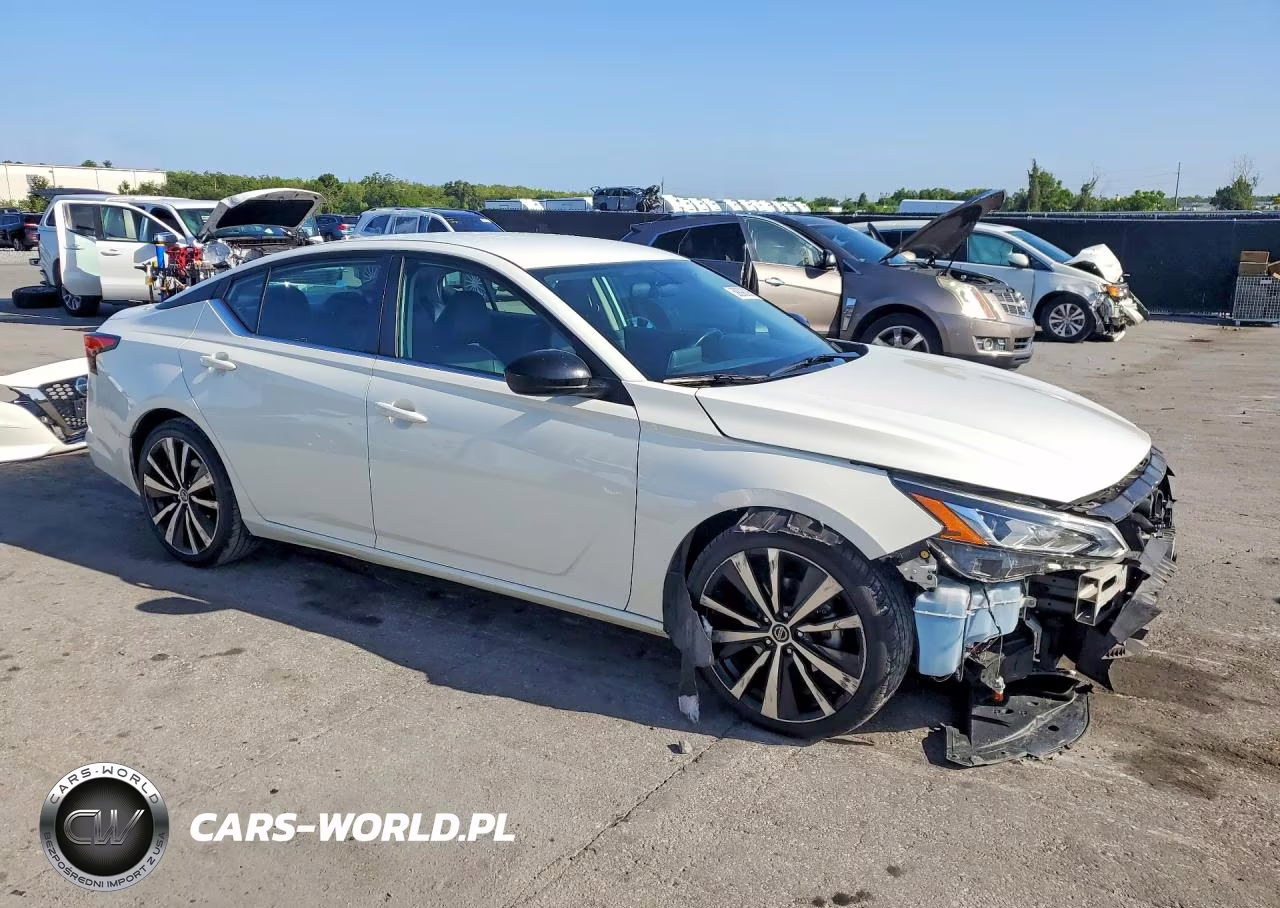 2019 Nissan Altima Sr VIN:1N4BL4CV2KC131520 - 4