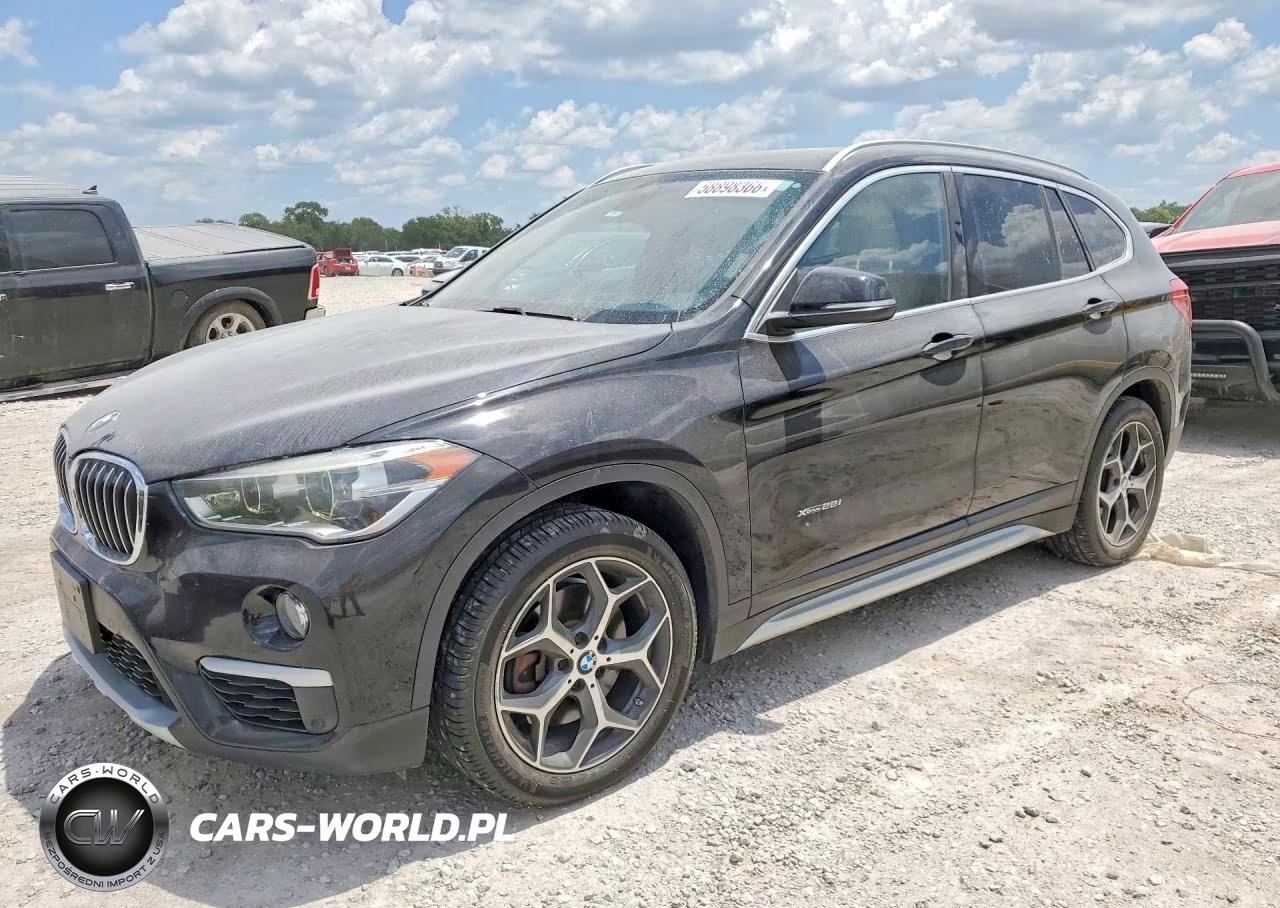 2017 BMW X1 xDrive28I – zdjęcie 1 z 12