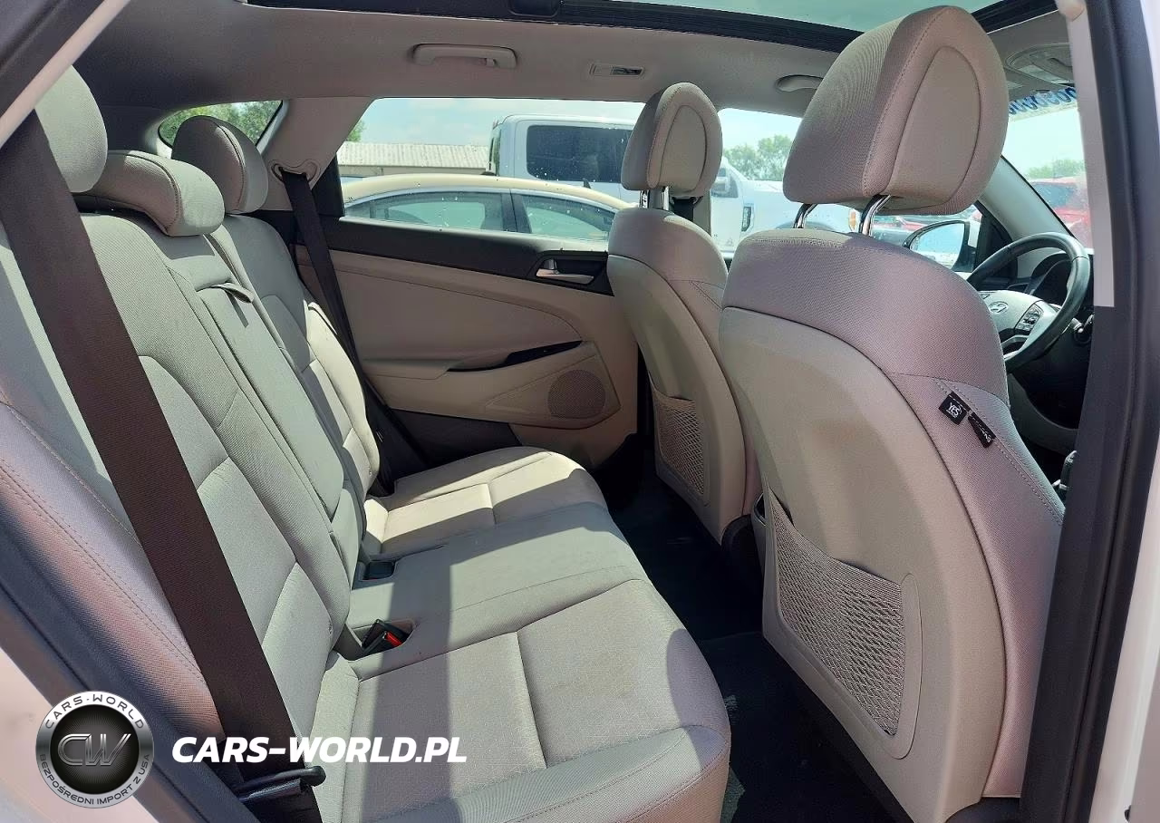 2018 Hyundai Tucson Value VIN:KM8J3CA25JU687740 - 11