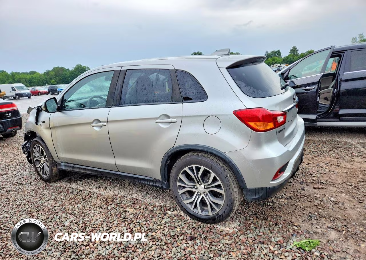 2018 Mitsubishi Outlander Sport Es VIN:JA4AR3AU0JZ028367 - 2