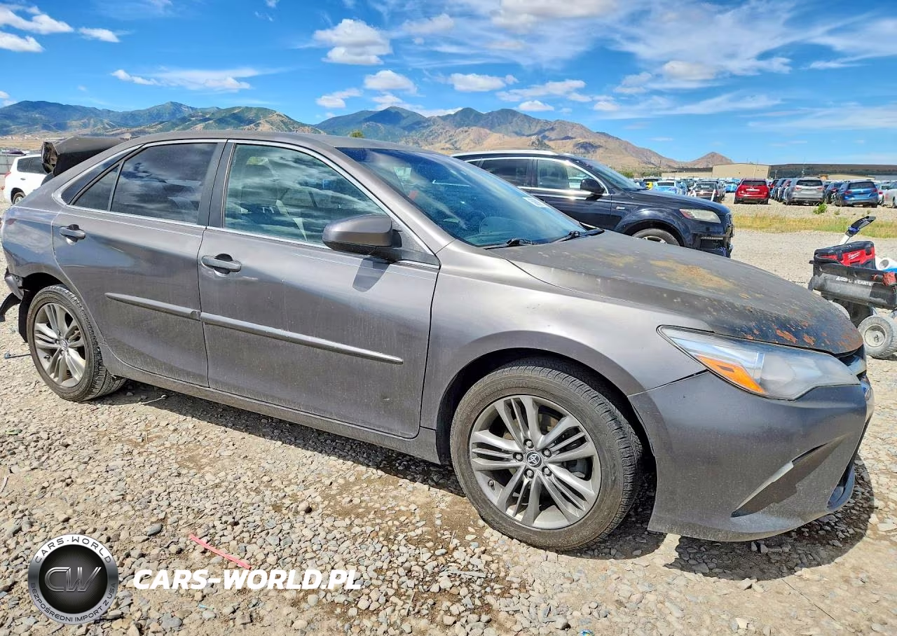 2016 Toyota Camry Se VIN:4T1BF1FK8GU119998 - 4
