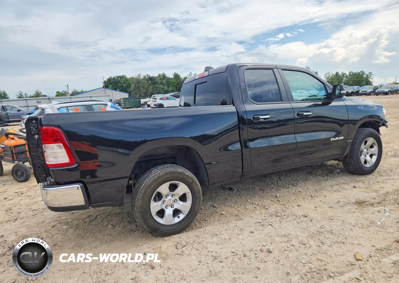 2020 Ram 1500 Big Horn-Lone Star VIN:1C6SRFBT4LN281792 - 3