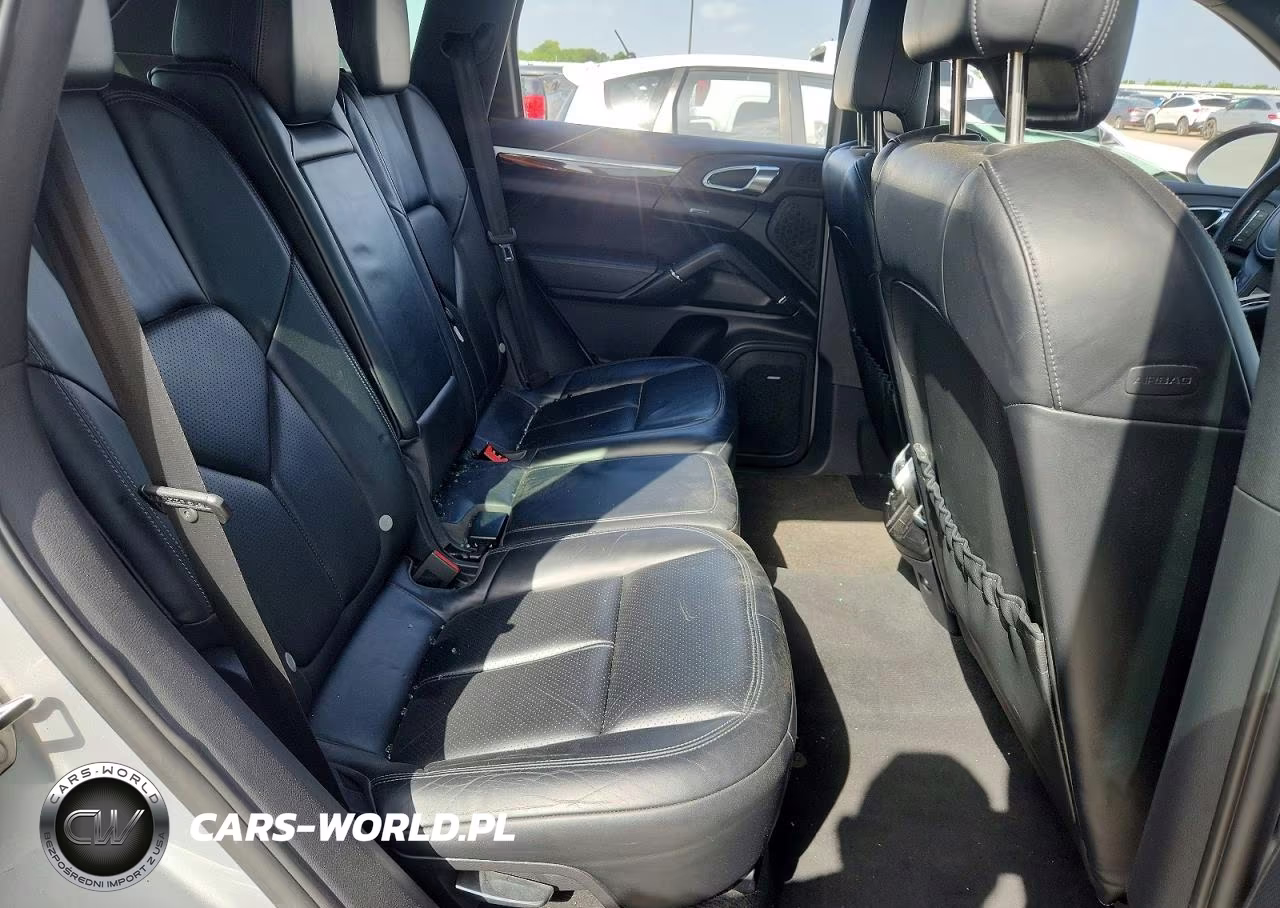 2012 Porsche Cayenne VIN:WP1AA2A21CLA01088 - 11