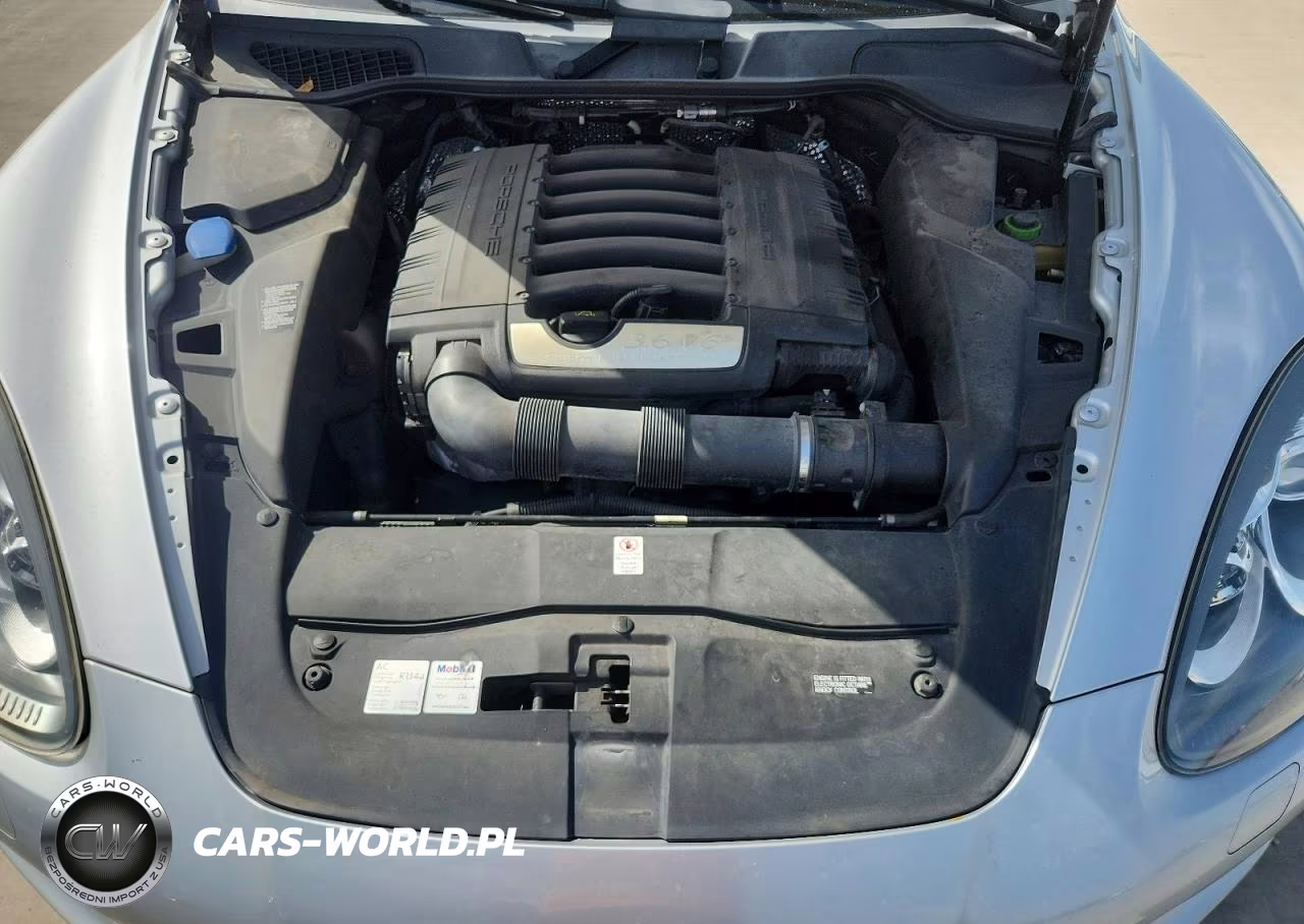 2012 Porsche Cayenne VIN:WP1AA2A21CLA01088 - 12