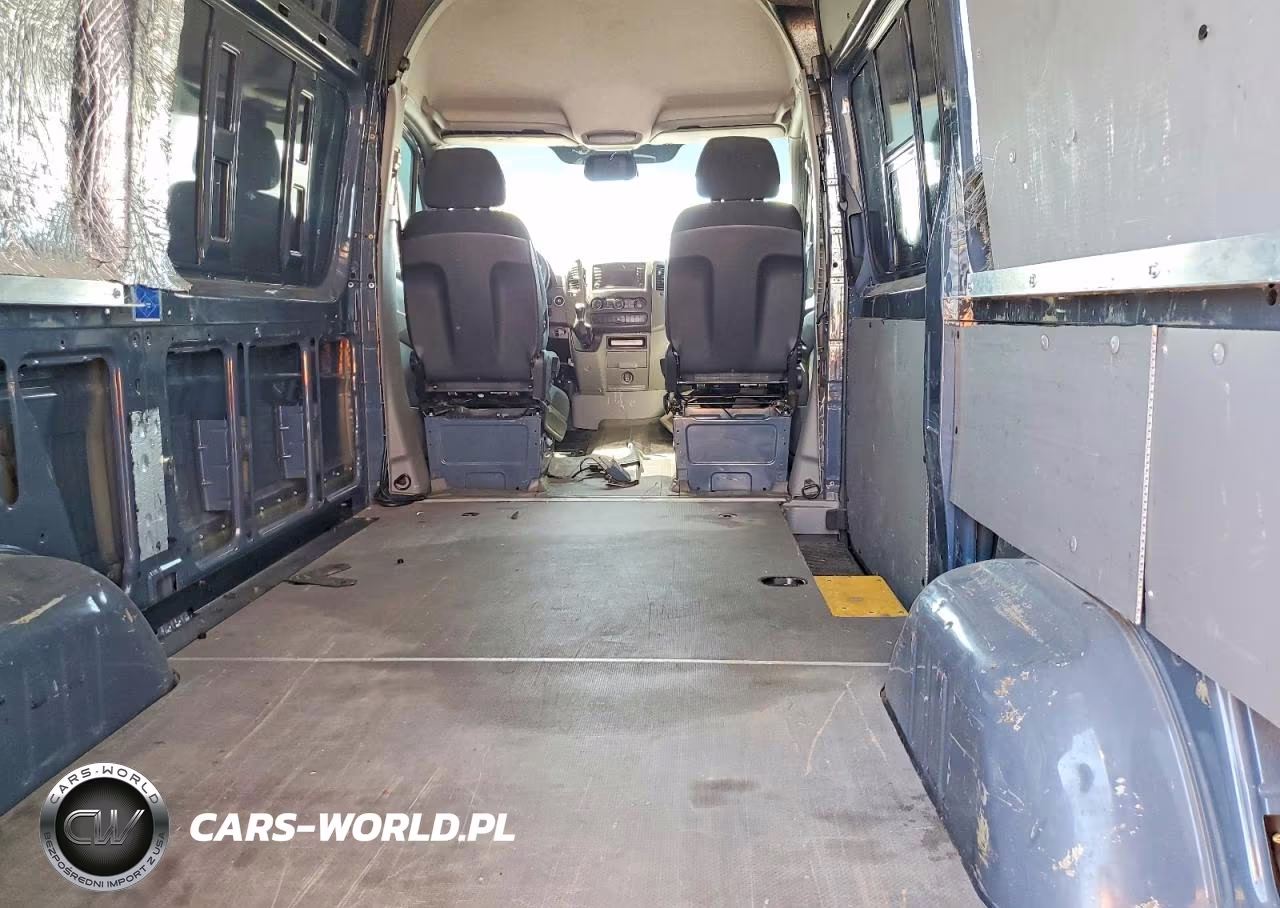 2018 Mercedes-Benz Sprinter 2500 VIN:WD3PE7CD1JP622584 - 10