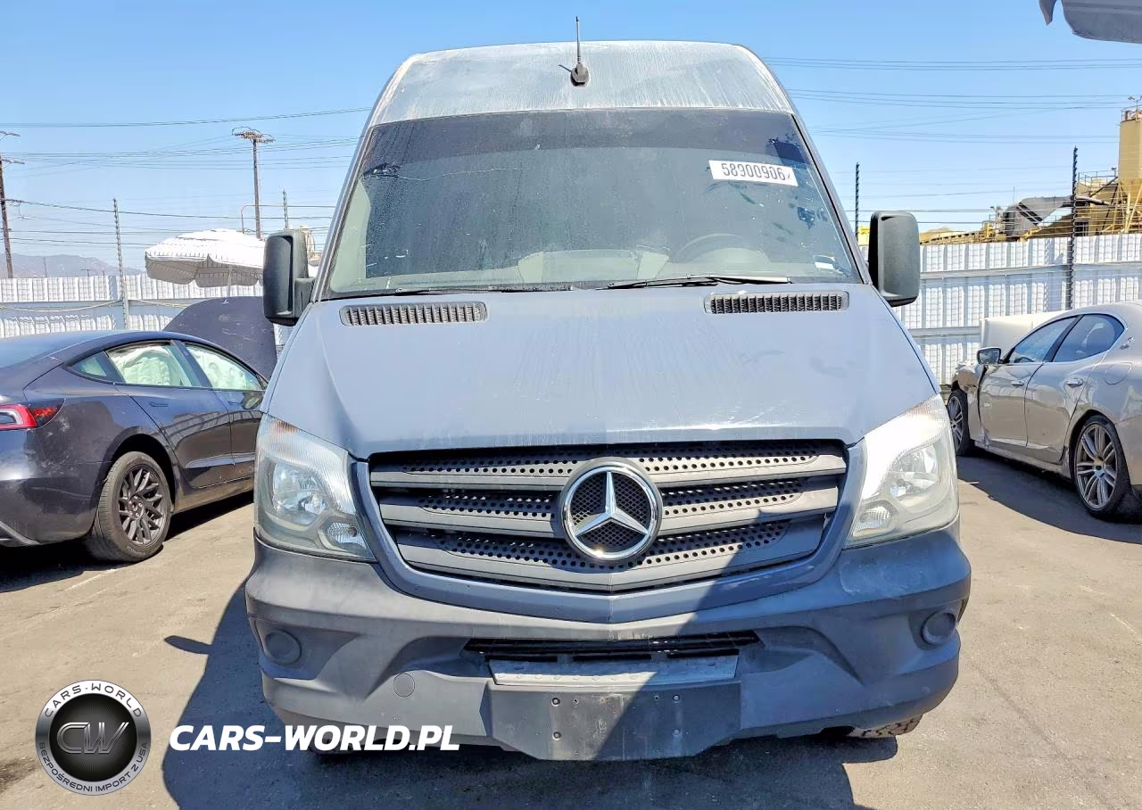 2018 Mercedes-Benz Sprinter 2500 VIN:WD3PE7CD1JP622584 - 5