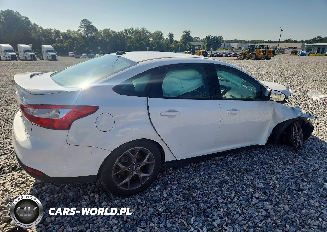 2013 Ford Focus Se VIN:1FADP3F27DL302208 - 3