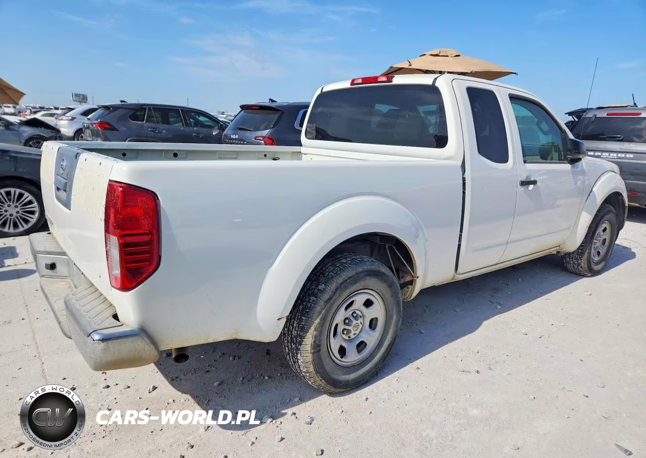 2015 Nissan Frontier S VIN:1N6BD0CT0FN764376 - 3