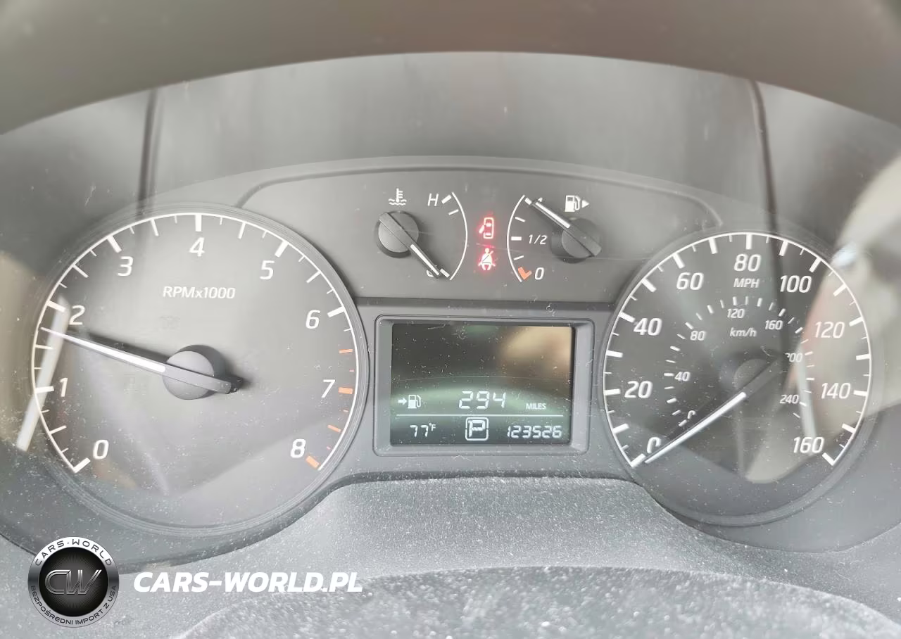 2015 Nissan Sentra S VIN:3N1AB7AP6FY367540 - 9
