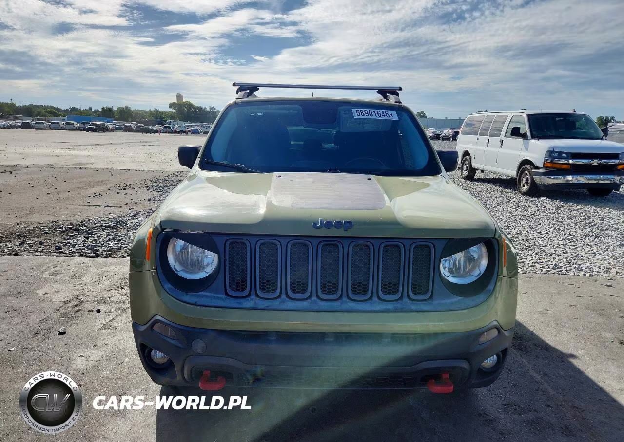 2015 Jeep Renegade Trailhawk VIN:ZACCJBCT2FPB93900 - 5