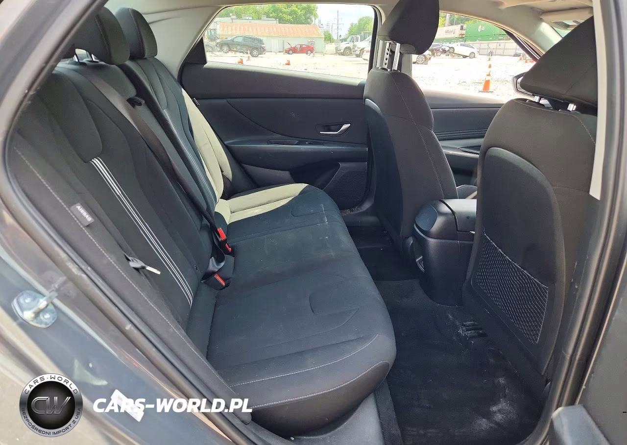 2025 Hyundai Elantra Sel VIN:KMHLS4DG7SU879459 - 10