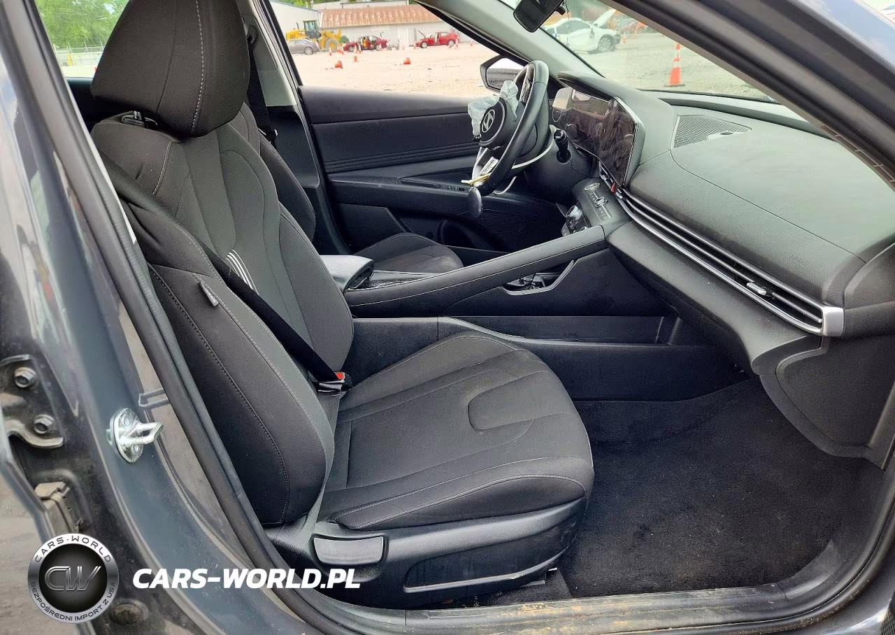 2025 Hyundai Elantra Sel VIN:KMHLS4DG7SU879459 - 7