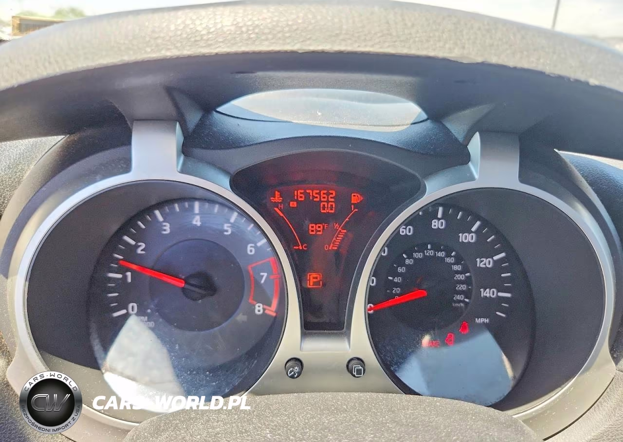 2011 Nissan Juke S VIN:JN8AF5MV5BT021745 - 9