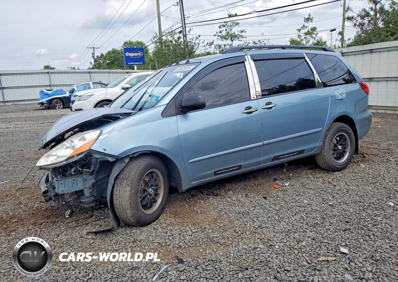 2006 Toyota Sienna Le 8 Passenger