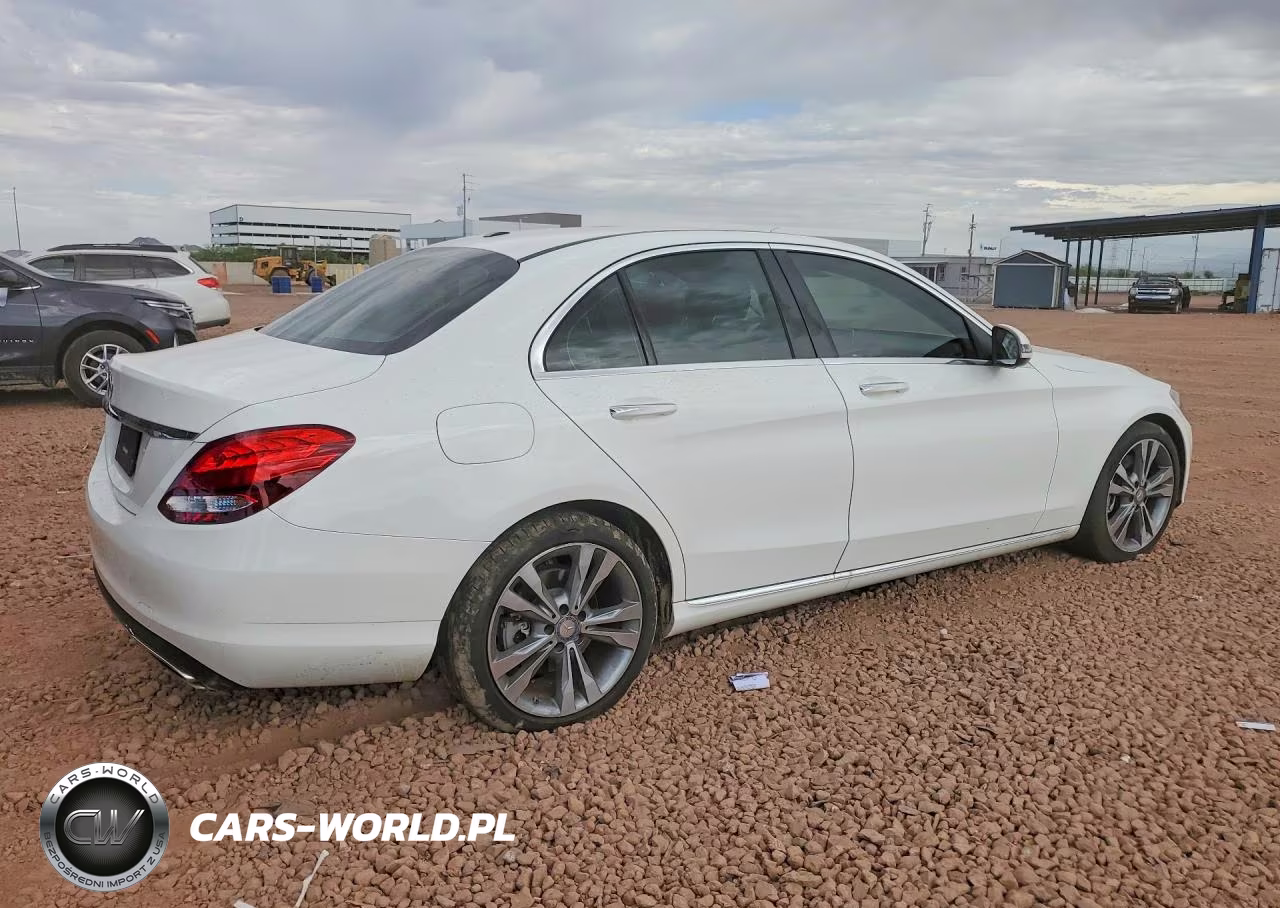 2016 Mercedes-Benz C 300 VIN:55SWF4JB3GU146032 - 3