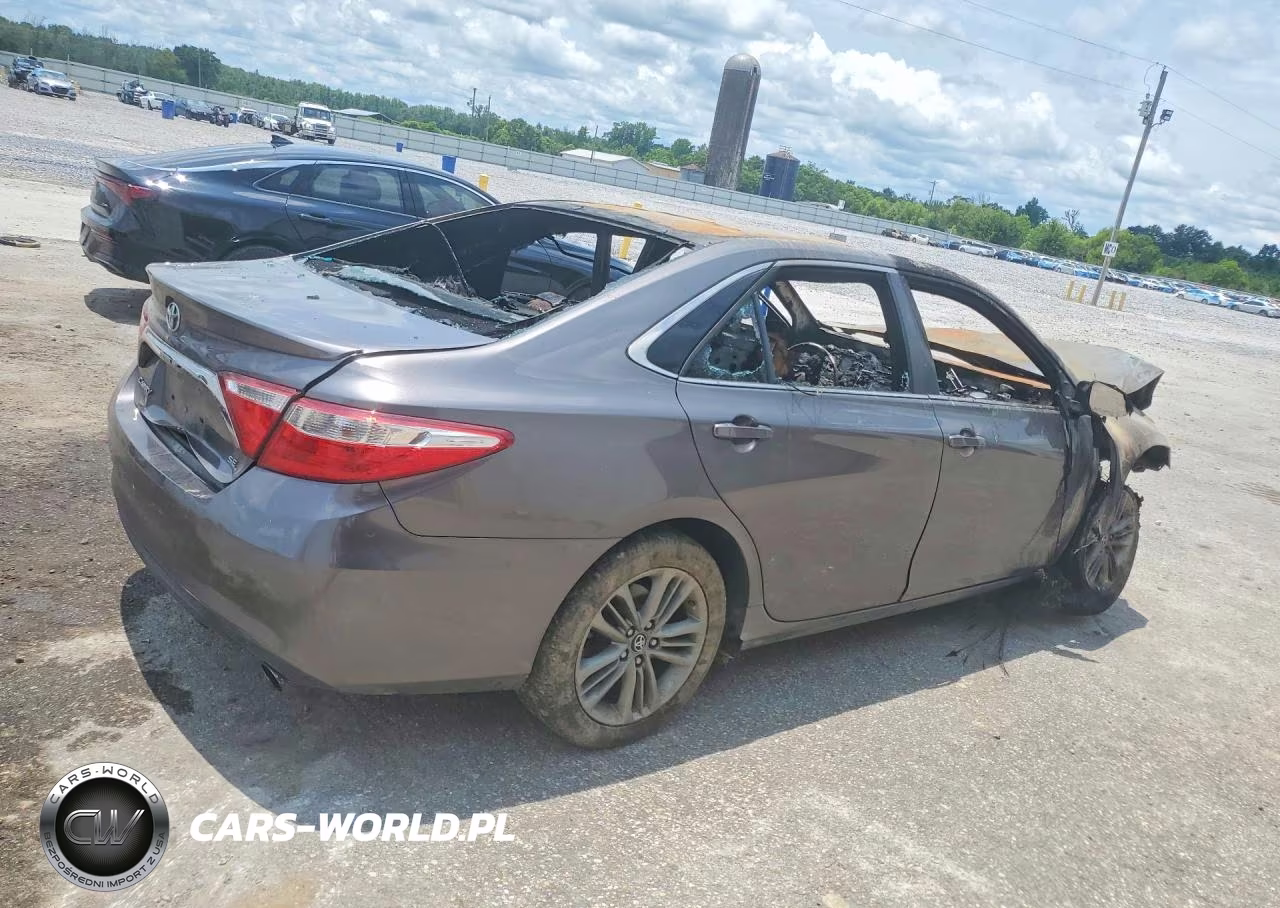 2017 Toyota Camry Se VIN:4T1BF1FK6HU440861 - 3