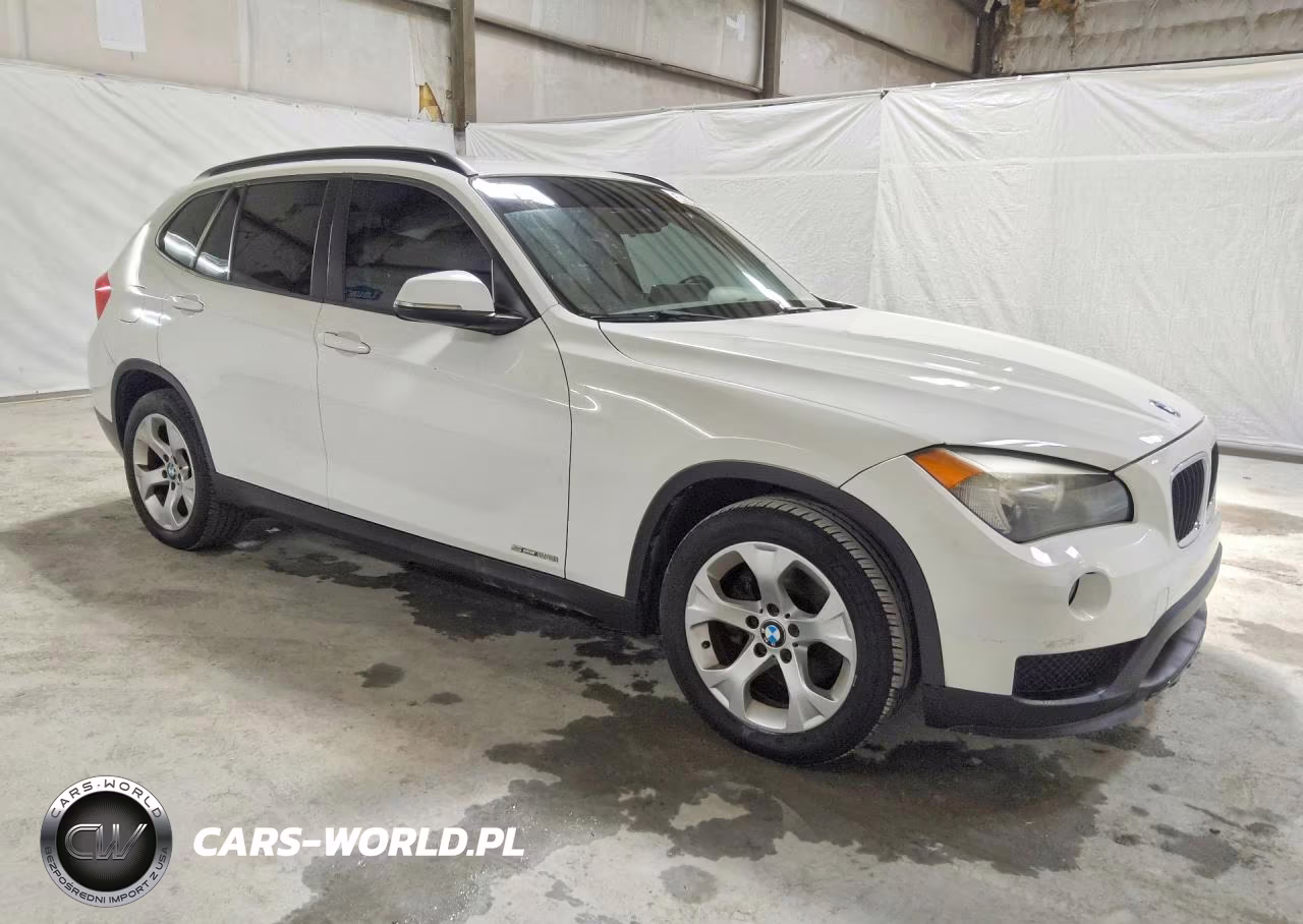 2015 BMW X1 Sdrive28I VIN:WBAVM1C57FV318150 - 4