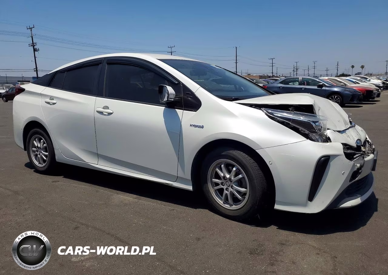 2020 Toyota Prius Le VIN:JTDKARFU4L3113425 - 4