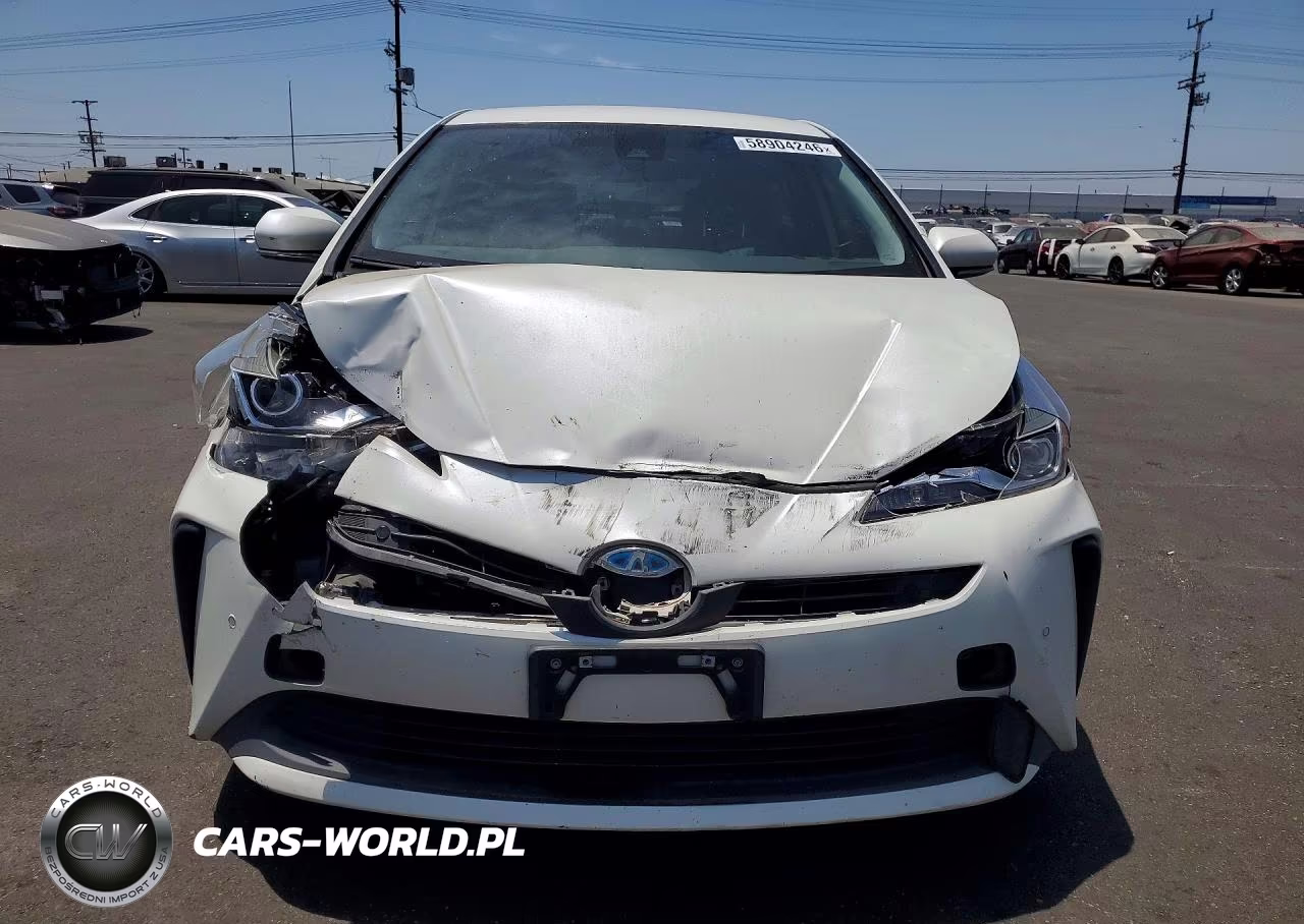 2020 Toyota Prius Le VIN:JTDKARFU4L3113425 - 5