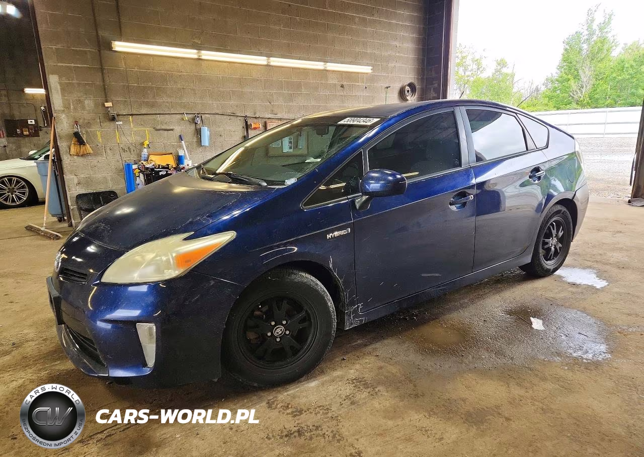 2014 Toyota Prius Two