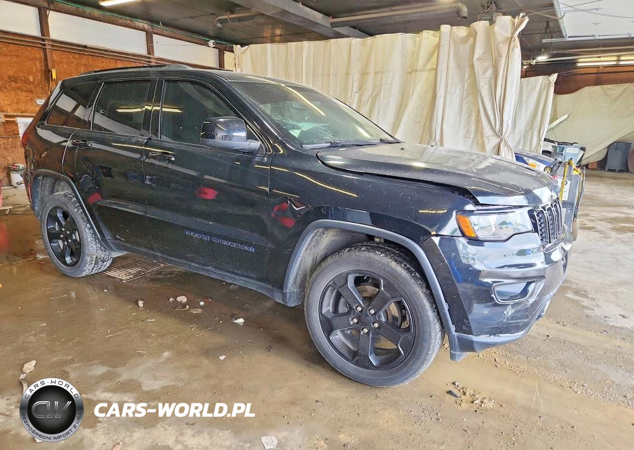 2018 Jeep Grand Cherokee Laredo VIN:1C4RJFAG7JC390307 - 4