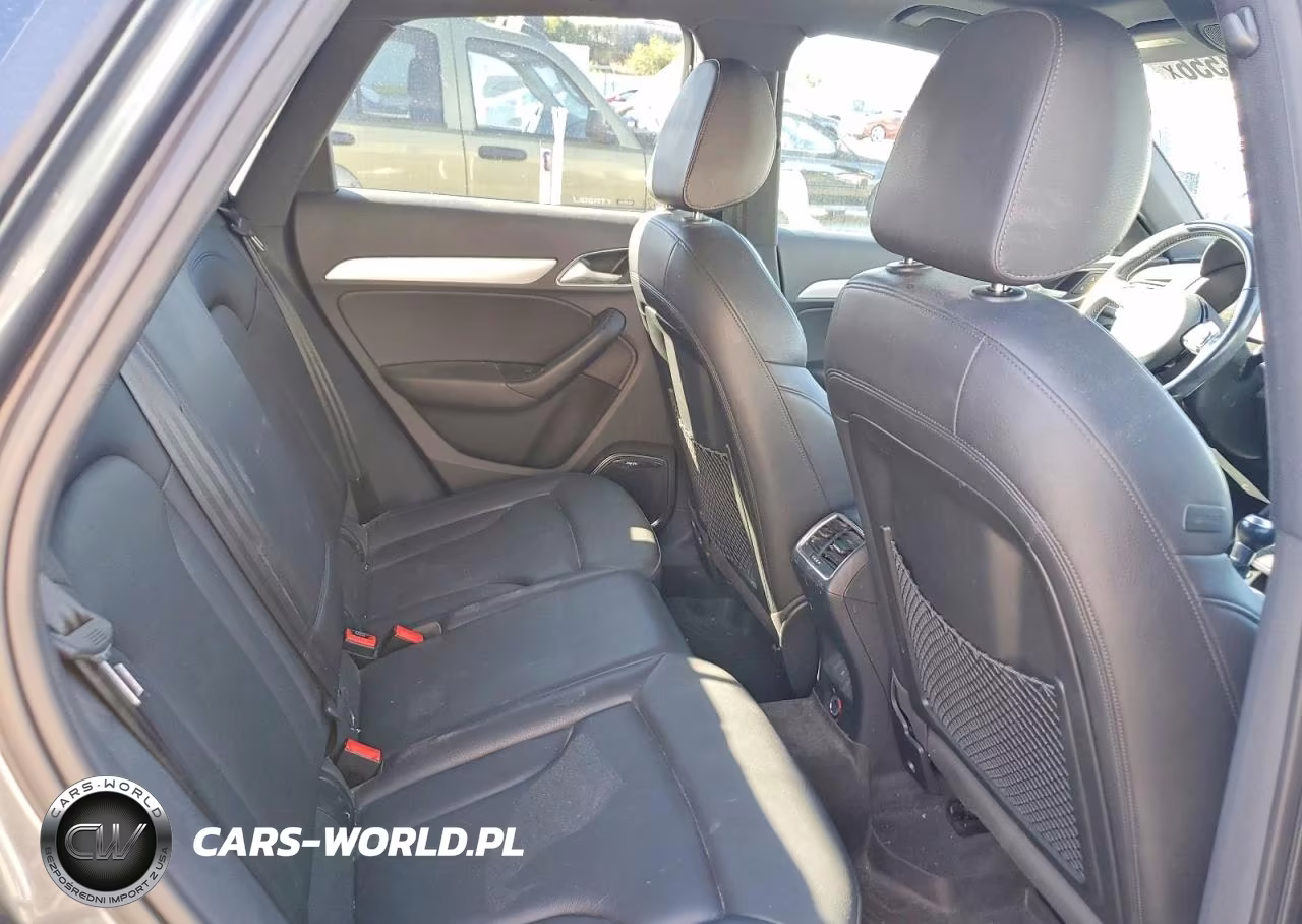 2015 Audi Q3 Prestige VIN:WA1GFCFS9FR011388 - 10