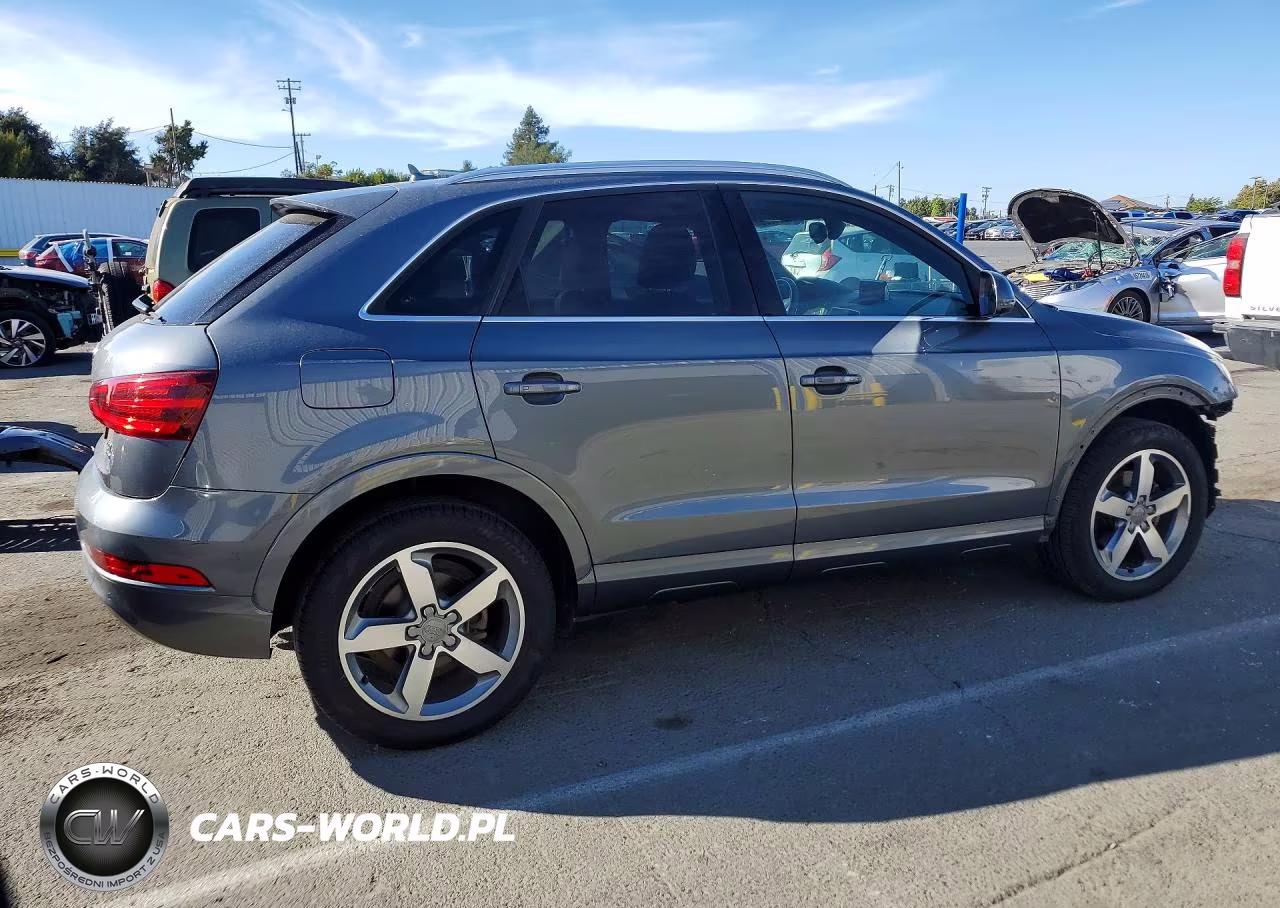 2015 Audi Q3 Prestige VIN:WA1GFCFS9FR011388 - 3