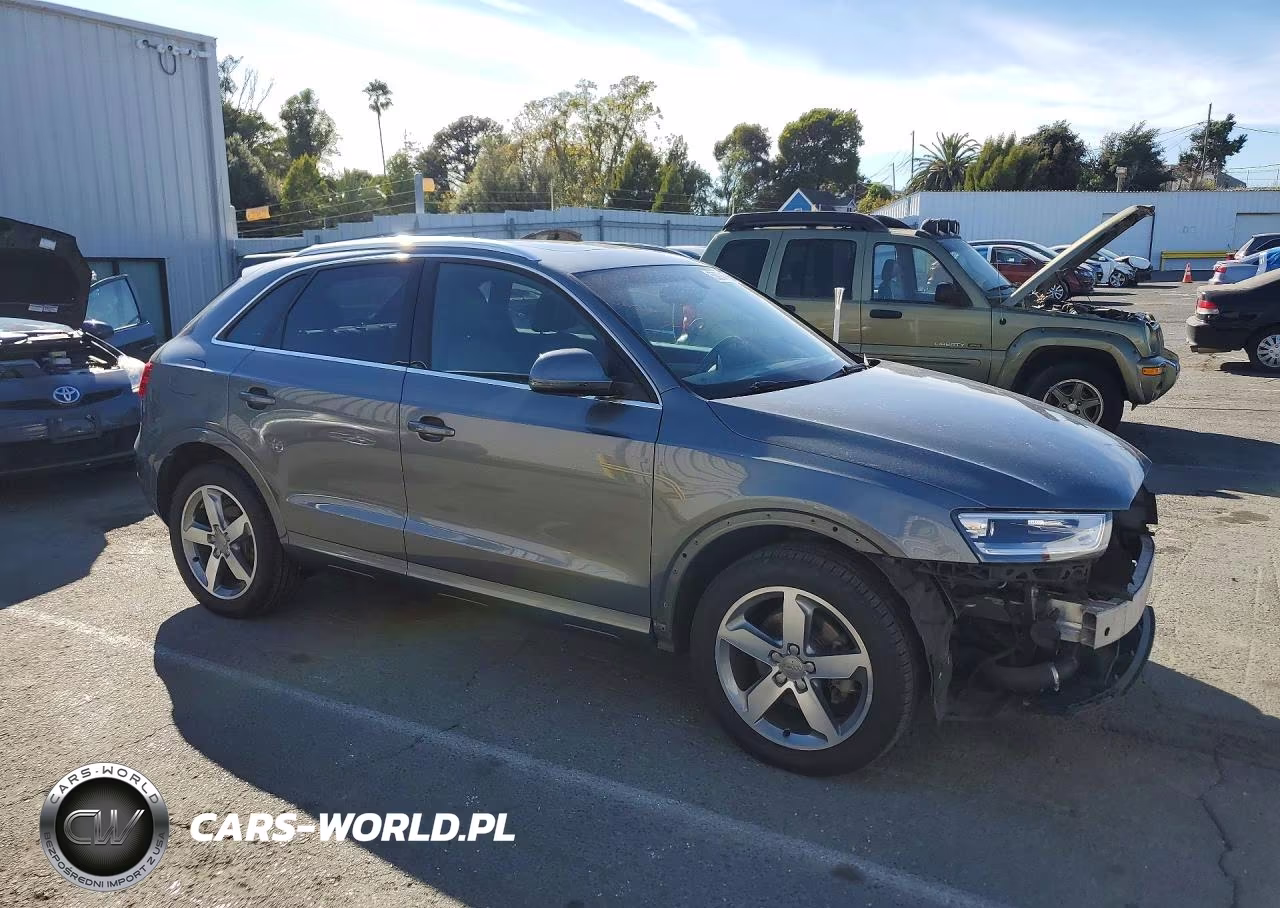 2015 Audi Q3 Prestige VIN:WA1GFCFS9FR011388 - 4