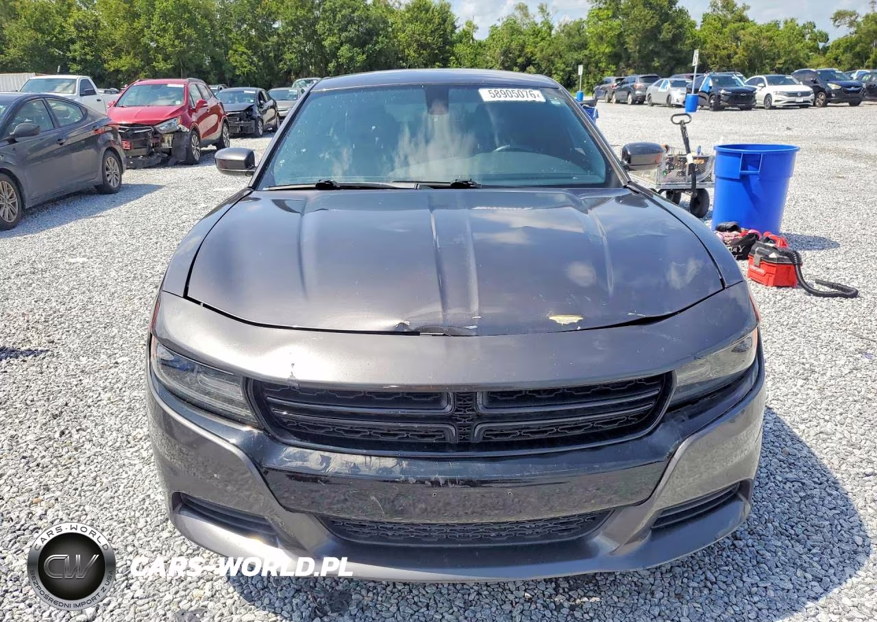 2019 Dodge Charger Sxt VIN:2C3CDXBG0KH743572 - 5