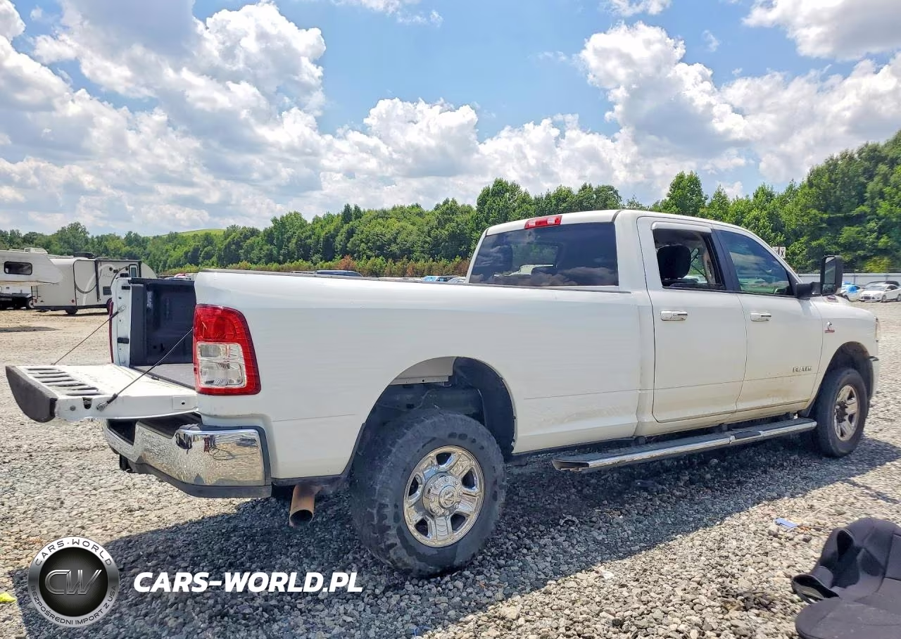 2019 Ram 2500 Big Horn VIN:3C6UR5JL2KG689073 - 3