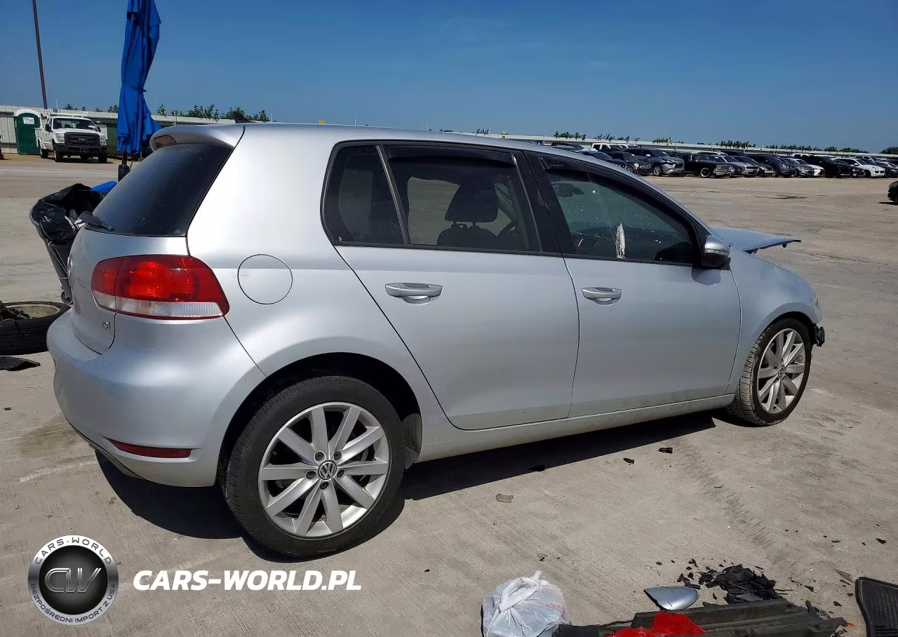 2011 Volkswagen Golf VIN:WVWDM7AJ8BW202753 - 3